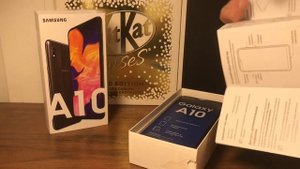 Samsung Galaxy A10 - Распаковка)