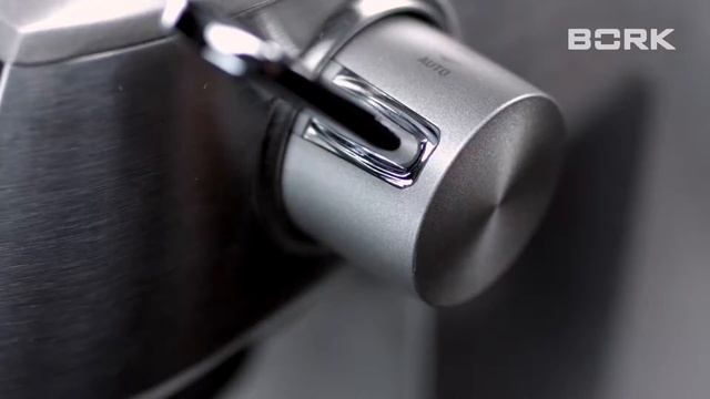 Чистка трубки капучинатора BORK C805: видеоинструкция смотреть онлайн