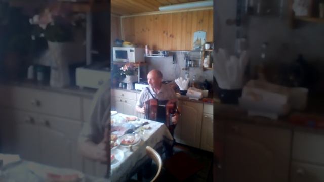 Играй гармонь. Кузяево. #гармонь #кузяево смотреть онлайн