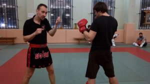 Как защищаться от прямых ударов руками без перчаток