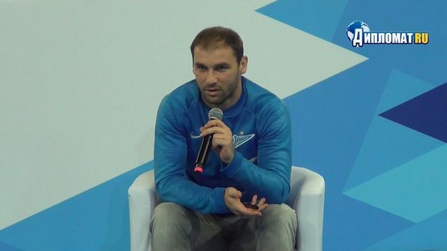 Бранислав Иванович: «Если тебя все критикуют, значит, ты делаешь все правильно» смотреть онлайн