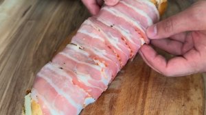 ЗАКУСКА из 3 ингриентов! Багет запеченный с камамбером и беконом. Удивит всех!