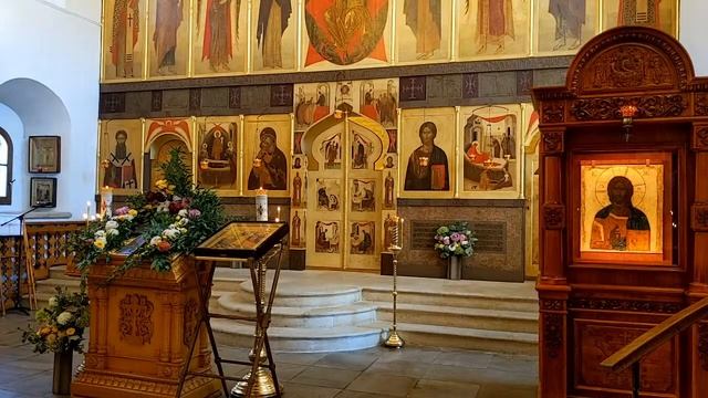 Неделя 9-я по Пятидесятнице. Происхождение Честных Древ Животворящего Креста Господня. смотреть онлайн