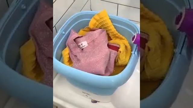 Portable mini foldable washing machine