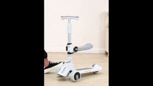 Детский складывающийся самокат 2 в 1. Children's folding scooter 2 in 1.