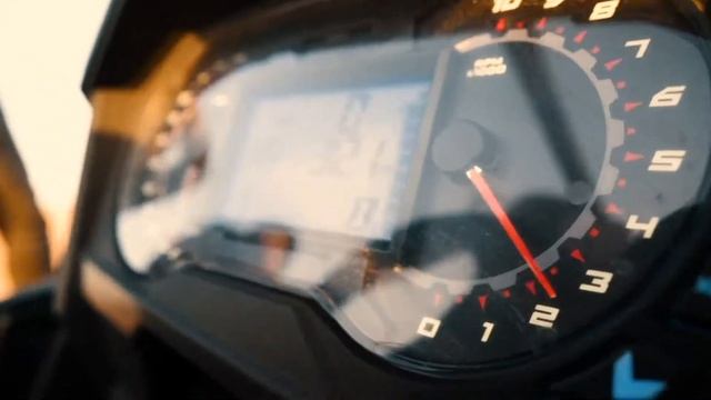 Dubai Desert Polaris RZR Turbo смотреть онлайн