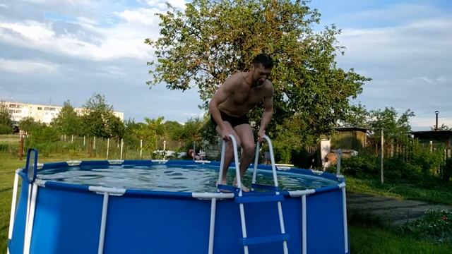 Прыжки в бассейн Nexus 5X смотреть онлайн