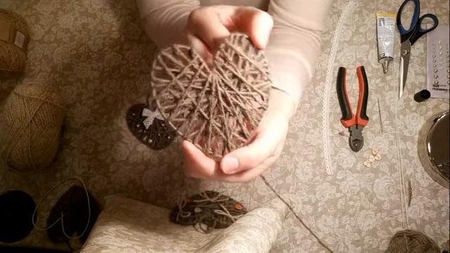 Поделки своими руками. Cердечки из проволоки и шерстяных ниток
