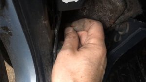 Не работает блок управления стеклами в водительской двери Лада Приора