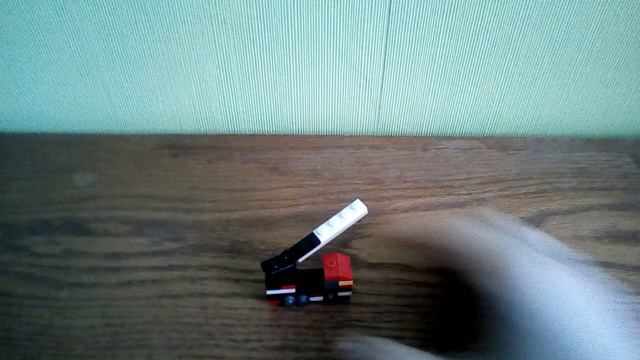 Делаем ерунду и маленькую пожарную машину из лего. смотреть онлайн