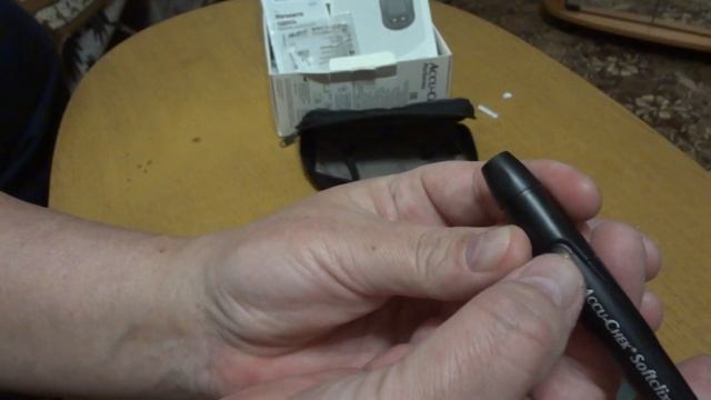 Как правильно измерять сахар в крови в домашних условиях?Как пользоваться глюкометром? смотреть онлайн