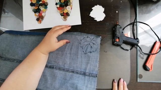 Картина из пуговиц смотреть онлайн