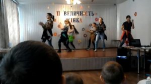 Крутой танец под песню "Despasito"