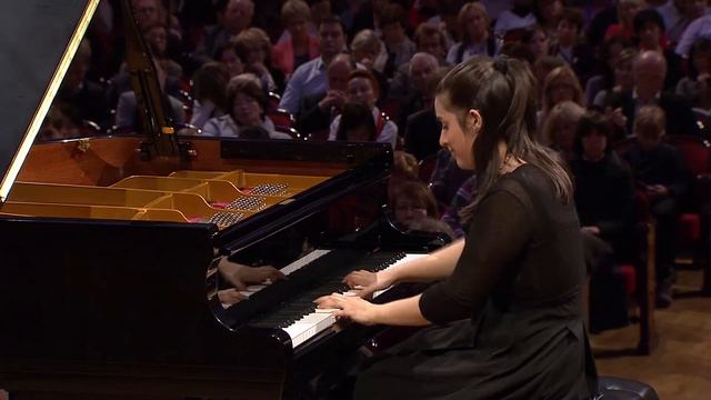 Leonora Armellini – Mazurka in D major, Op. 33 No. 3 (second stage, 2010) смотреть онлайн