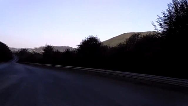 ПО ДОРОГЕ С КАРПАТ НА ХОНДЕ ВФР смотреть онлайн