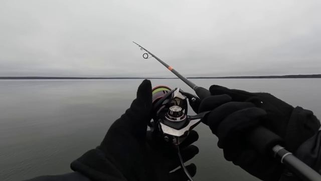 Вот такое закрытие сезона ЖИДКОЙ воды на ЯУЗЕ! Ловля судака на ДЖИГ, Яузское вдхр!