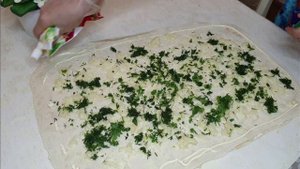 Вкусная закуска, рулет с корейской морковью в лаваше.