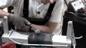 Ремонт автомобильной камеры. Обучающее видео.