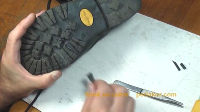 Клей Kernil. Склейка треснувшей подошвы. смотреть онлайн