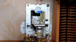 Станок для сверления печатных плат из деталей CD-ROM