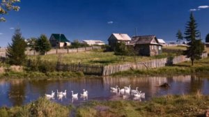 От людей на деревне не спрятаться....душевная песня!