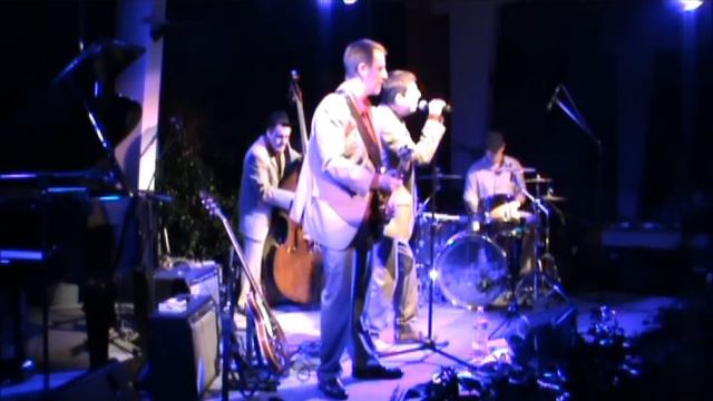 New Line Up was playing « Mellow Down Easy » 11 02 2011 смотреть онлайн