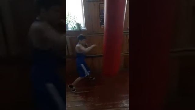 ТАНЕЦ БОЯ С ГРУШЕЙ ! 09.06.2018 смотреть онлайн