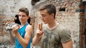 КАК СДЕЛАТЬ ПЛЕЧИ ШИРЕ !? (+7см ЗА МЕСЯЦ)