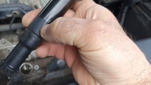 Снятие впускного коллектора на Хендай санта фе и замена катушки и свечей