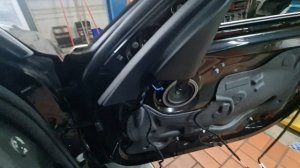 БМВ F30/31. Замена зеркала.