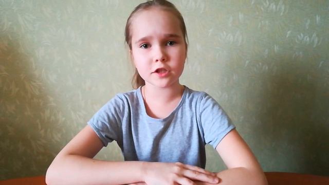Слушать басню И.А.Крылова "Лисица и сурок". Читает Василиса.