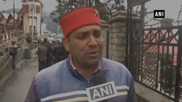 Parents stage protest demanding Govt to regulate fee structure of private schools смотреть онлайн