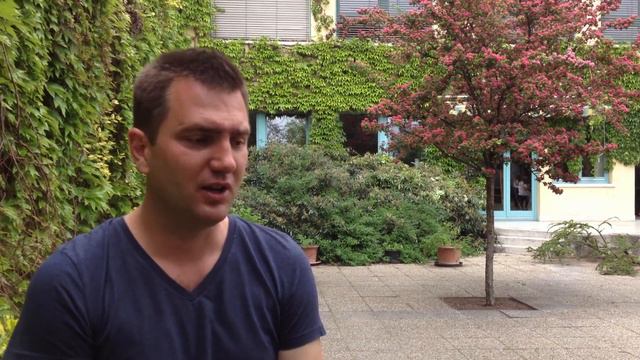 Crataegus laevigata 'Paul's Scarlet' ültetése -Díszgalagonya növekedése -Megyeri Kertészet - смотреть онлайн