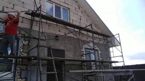 Установка лесов для фасада
