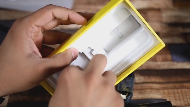 POCO F1 By Xiaomi Unboxing & First Look смотреть онлайн