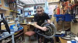 Камерно-безкамерное спицованное колесо и его ТО Suzuki Intruder