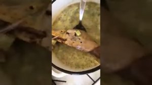 Когда пустил на кухню девушку, не умеющую готовить.
