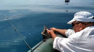 Ловля морского окуня в Евпатории с лодки. Рыбалка июнь 2018