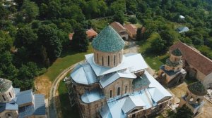 Прекрасная Грузия. Монастырь Гелати. Аэросъемка/ Georgia, Gelati 4K drone video. Aerial