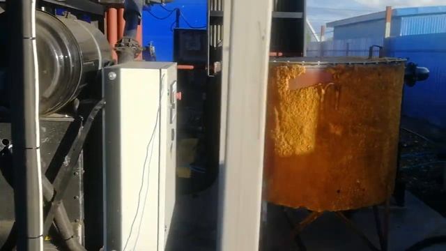 газогенератор, работает весь день. Все нормально.