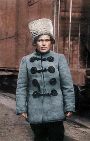 ГРАЖДАНСКАЯ ВОЙНА В ЛИЦАХ: МАХНО