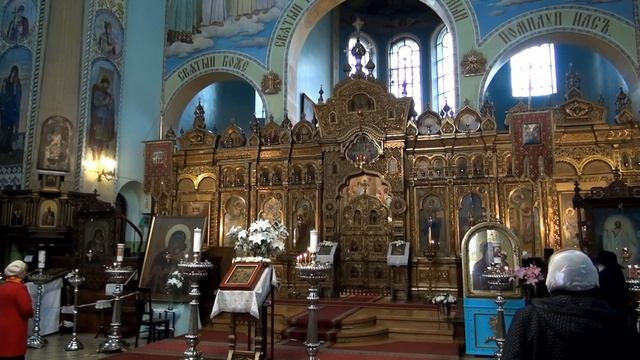 Божественная литургия на Радоницу. Поминовение усопших 28.04.2020 смотреть онлайн