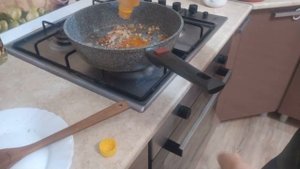 Горяченькие макароны с тушенкой из ОЛЕНИНЫ!