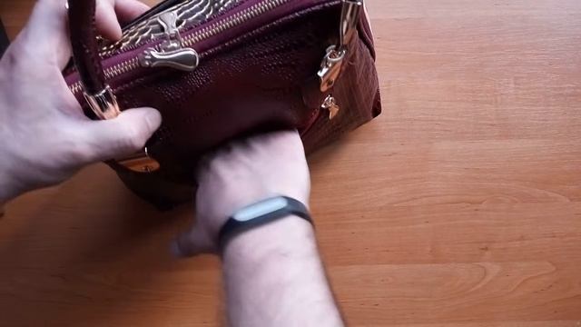 Куплено на AliExpress.com. Женская сумка. Распаковка и первичная проверка. смотреть онлайн