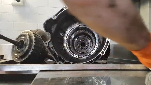 BMW X5 ZF 6HP-28X Automatic Gearbox Strip Down смотреть онлайн