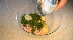 КАРТОФЕЛЬНЫЕ ДРАНИКИ С ВЕТЧИНОЙ И СЫРОМ. РЕЦЕПТ ПРИГОТОВЛЕНИЯ ДРАНИКОВ ИЗ КАРТОШКИ.