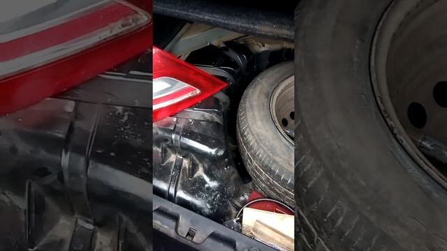 Снятие заднего фонаря Рено Меган 2 смотреть онлайн