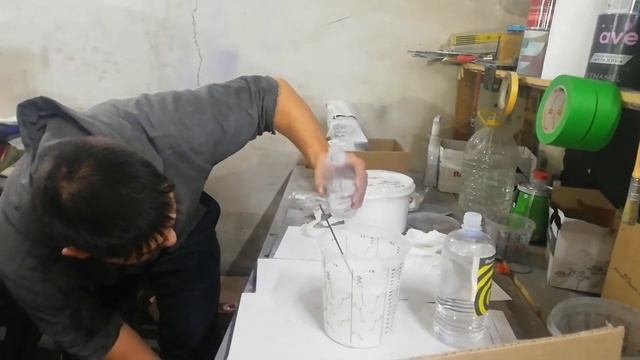 Суета в гараже. Красим ваз 2107 белым акрилом. смотреть онлайн