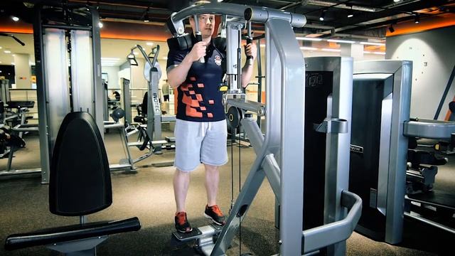 Подъем на носки стоя в тренажере смотреть онлайн