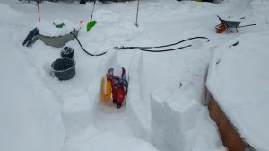 Строим Снежную Горку Во Дворе! 3 Часть! Зима 2021-2022